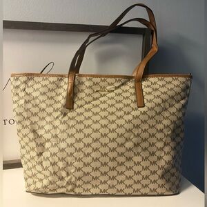 Michael Kors Emry Signature Large Top Zip Tote Carryall Natural Luggage